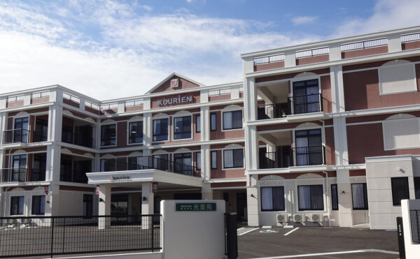 施設紹介　いちき串木野市【介護付き有料老人ホーム光里苑】さま